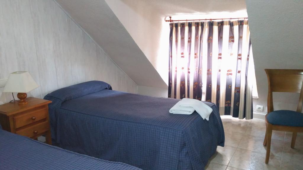 Hostal Aribel Longinos 세르세디야 외부 사진